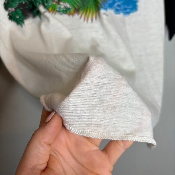 Vintage 80's Asia Invasion Tour T-shirt - Picture 3 of 10